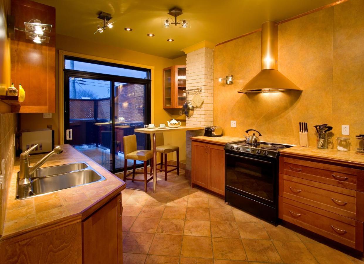 A La Carte Bed & Breakfast Монреаль Экстерьер фото